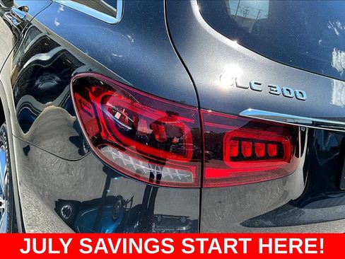 Used 2021 Mercedes-Benz GLC 300 w/ Premium Package image 29