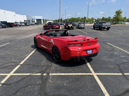 Used 2017 Chevrolet Camaro SS image 4