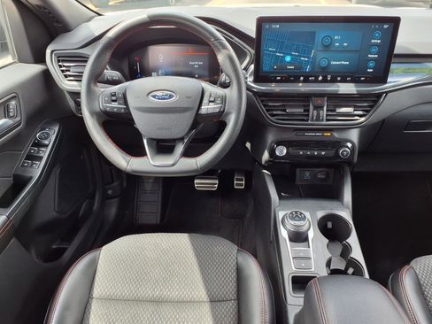 Used 2023 Ford Escape ST-Line w/ Tech Pack #1 FWD image 5