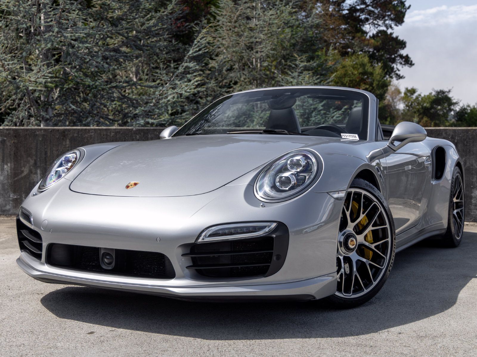 Used 2015 Porsche 911 Turbo S AWD/4WD image 7