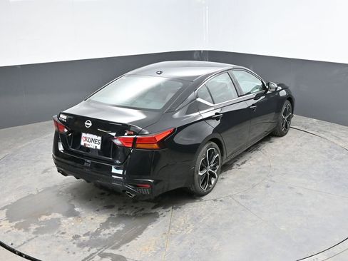 Used 2025 Nissan Altima 2.5 SR FWD image 23