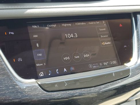 Used 2024 Cadillac XT6 Premium Luxury w/ LPO, Floor Liner Package AWD/4WD image 15