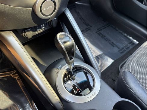 Used 2016 Hyundai Veloster w/ Option Group 02 image 27