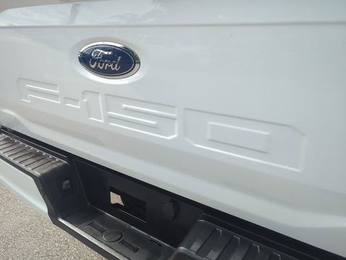 Used 2022 Ford F150 XL w/ STX Appearance Package RWD image 9