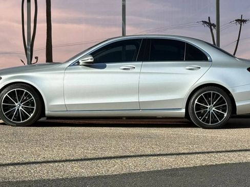 Used 2021 Mercedes-Benz C 300 Sedan image 5