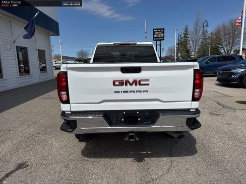 Used 2024 GMC Sierra 2500 Pro w/ Convenience Package image 6