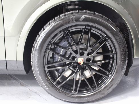 New 2026 Porsche Cayenne E-Hybrid image 22