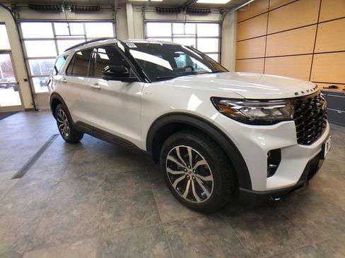 New 2026 Ford Explorer ST-Line AWD/4WD image 1