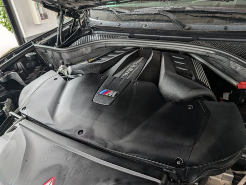 Used 2016 BMW X5 M AWD/4WD image 29