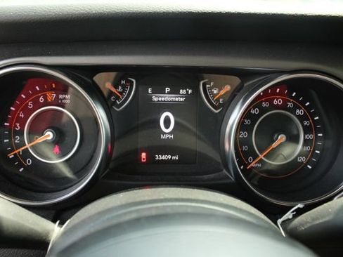 Used 2021 Jeep Gladiator Sport AWD/4WD image 16