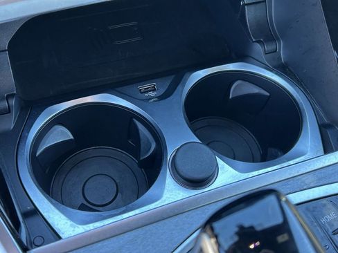 Used 2022 BMW M850i xDrive Convertible image 22