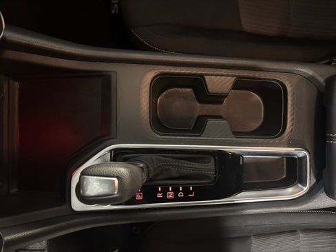 Used 2025 Nissan Sentra SV image 40