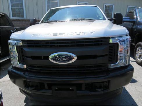 Used 2017 Ford F250 XL w/ Snow Plow Prep Package AWD/4WD image 30