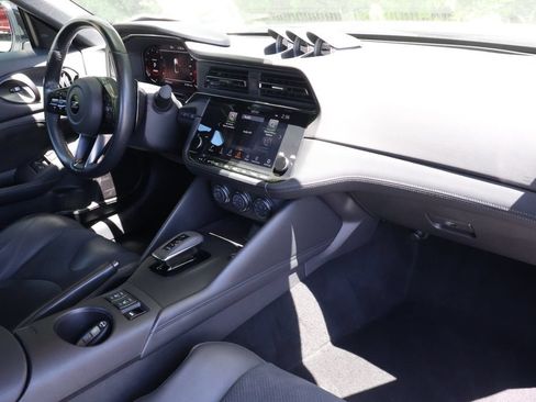 Used 2023 Nissan Z w/ Floor Mat Package (L93) RWD image 37