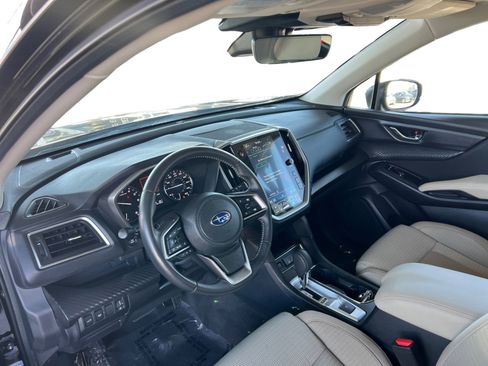 Used 2024 Subaru Ascent Premium w/ Convenience Package image 9