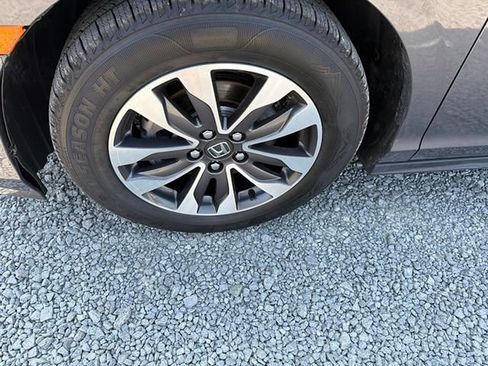 Used 2023 Honda Odyssey EX-L image 9