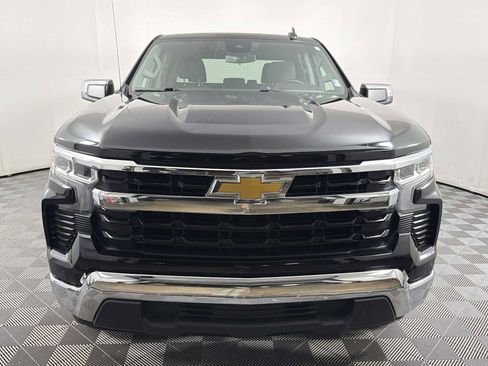 Used 2025 Chevrolet Silverado 1500 LT RWD image 2