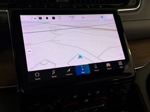 Used 2023 Jeep Grand Cherokee L Summit w/ Luxury Tech Group V image 21