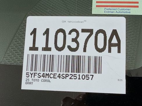 Certified 2025 Toyota Corolla SE image 29