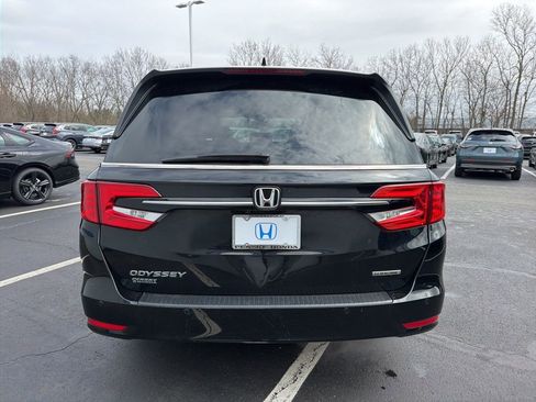 Certified 2023 Honda Odyssey Touring image 4