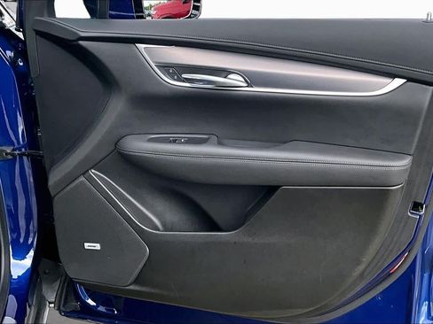 Used 2024 Cadillac XT6 Luxury FWD image 25