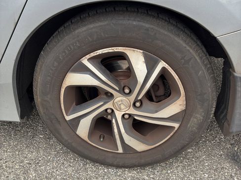 Used 2017 Honda Accord LX image 26