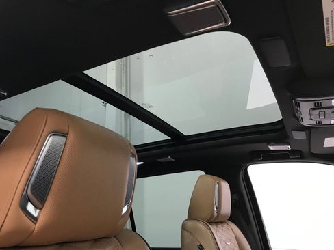 Used 2022 Cadillac Escalade Sport w/ Touring Package AWD/4WD image 19