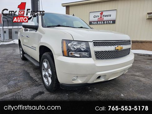 Used 2013 Chevrolet Avalanche LTZ image 1