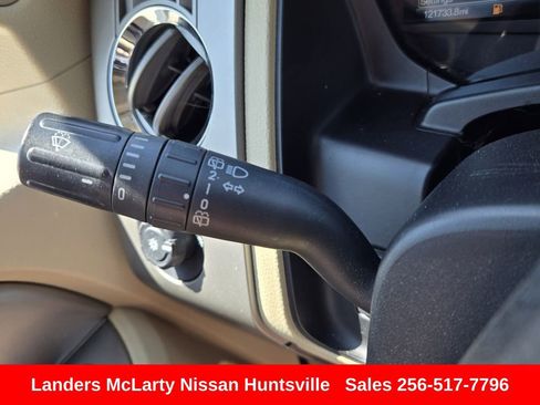 Used 2015 Ford Expedition XLT w/ Equipment Group 202A image 28