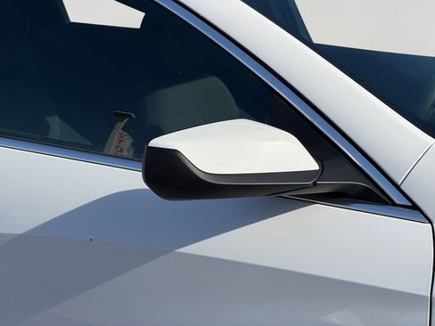 Used 2024 Chevrolet Malibu LT image 11