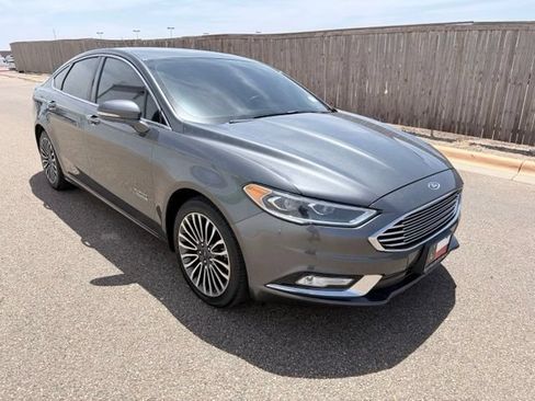 Used 2017 Ford Fusion Energi Titanium FWD image 4