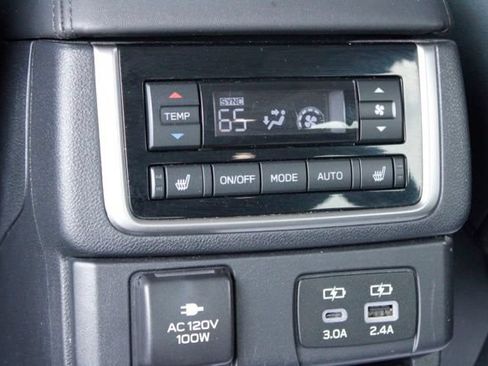 Used 2025 Subaru Ascent Bronze Edition AWD/4WD image 19