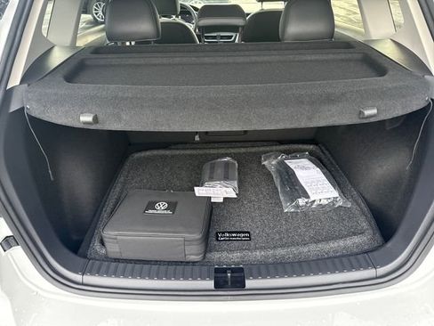 New 2026 Volkswagen Taos SE AWD/4WD image 13