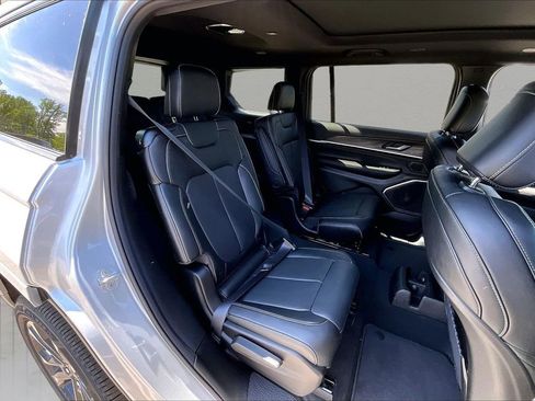 New 2026 Jeep Grand Cherokee L Limited AWD/4WD image 19