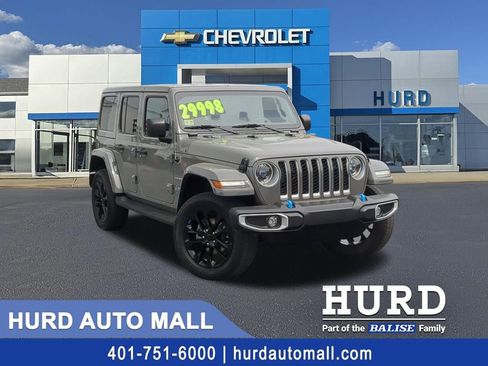 Used 2023 Jeep Wrangler Unlimited Sahara w/ Cold Weather Group AWD/4WD image 1