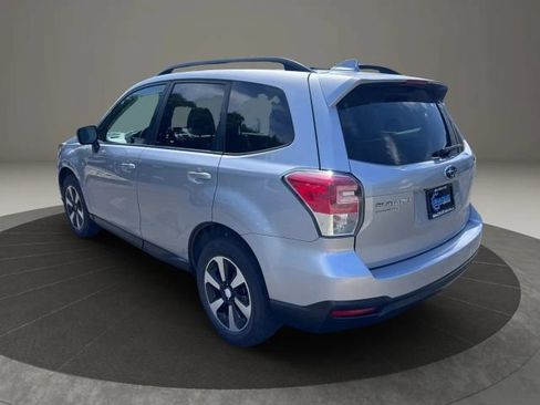 Used 2018 Subaru Forester 2.5i Premium AWD/4WD image 3