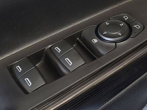 Used 2018 GMC Acadia SLT FWD image 27