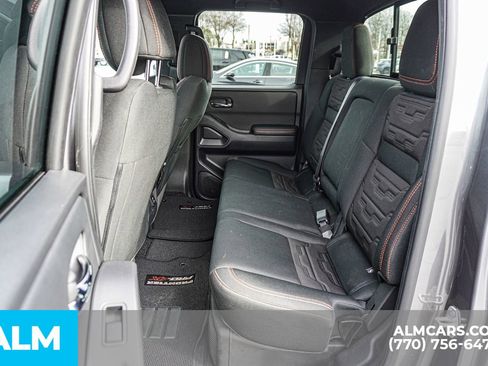 Used 2025 Nissan Frontier PRO-4X w/ Pro Convenience Package image 22