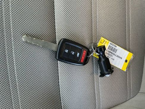 Used 2018 Honda CR-V LX image 29