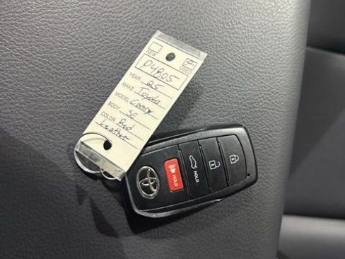 Used 2025 Toyota Camry SE image 21