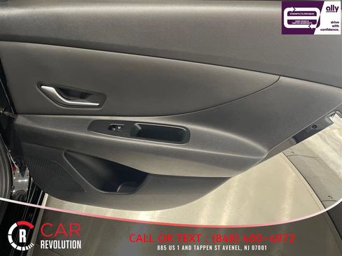 Used 2022 Hyundai Elantra SEL w/ Convenience Package FWD image 41