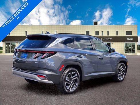 Used 2025 Hyundai Tucson Limited AWD/4WD image 3