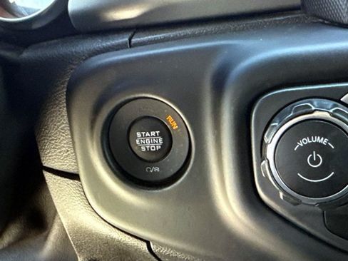 Used 2021 Jeep Wrangler Unlimited Rubicon AWD/4WD image 28