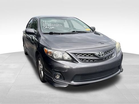 Used 2013 Toyota Corolla S FWD image 2