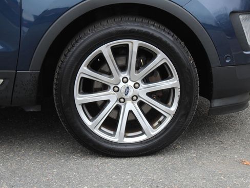 Used 2017 Ford Explorer Limited w/ Equipment Group 301A image 41