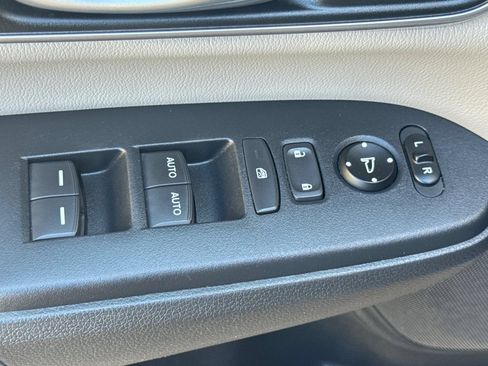 Used 2018 Honda CR-V EX-L image 12