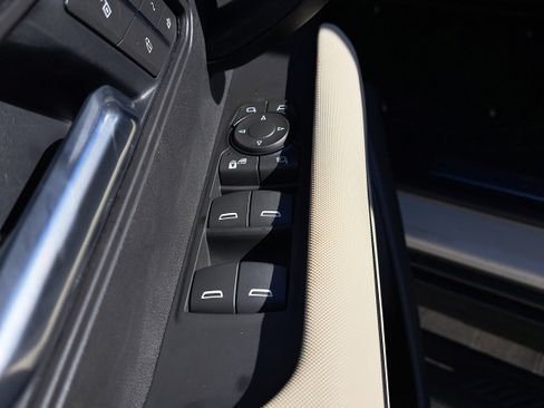 New 2026 GMC Hummer EV SUV image 18