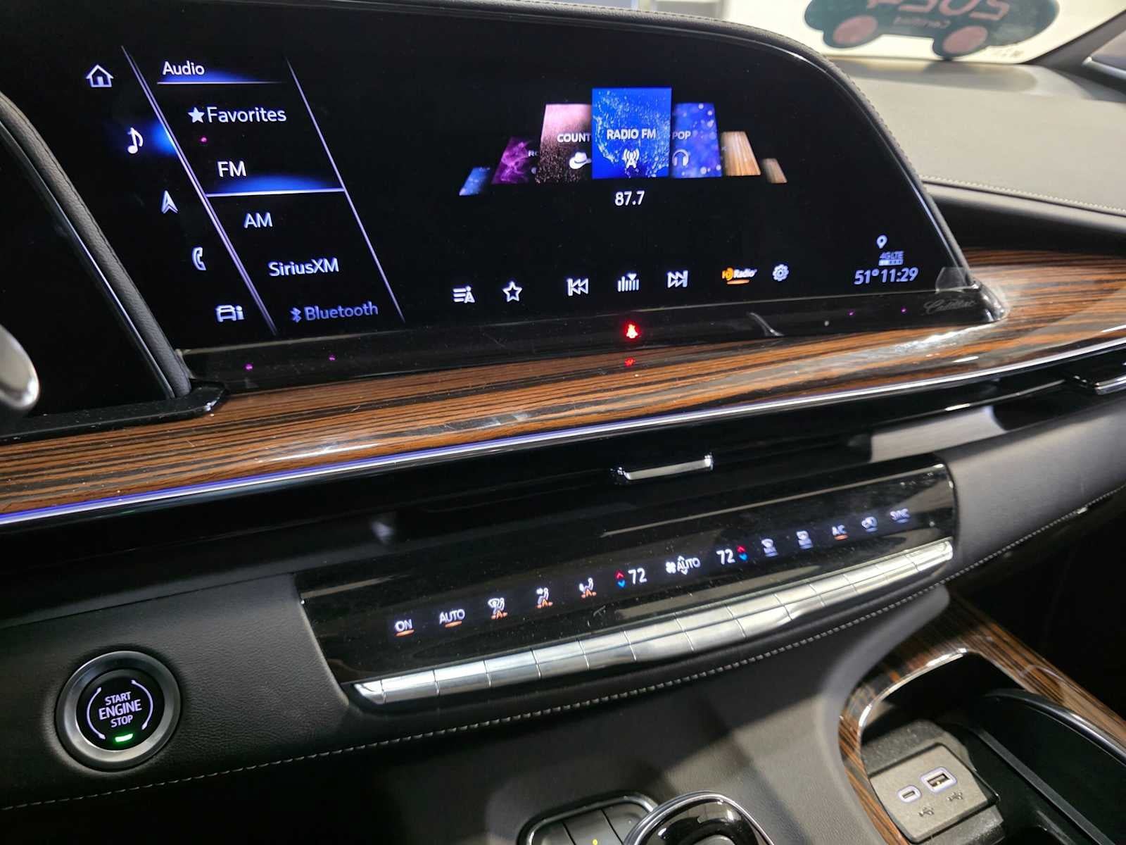 Certified 2024 Cadillac Escalade Premium Luxury w/ Performance Package AWD/4WD image 26