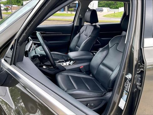 Used 2025 Kia Telluride S AWD/4WD image 8
