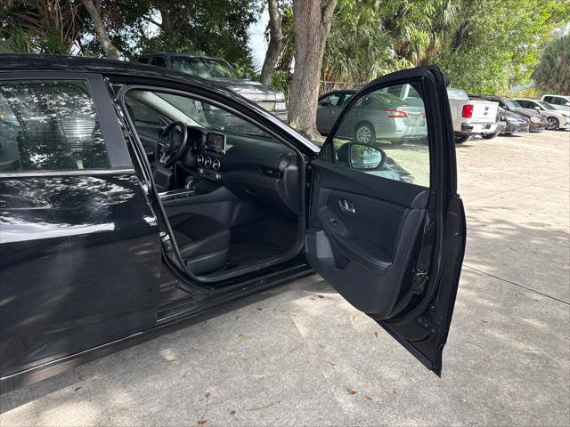 Used 2025 Nissan Sentra SV FWD image 14